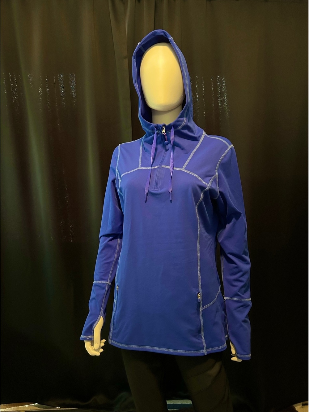 Kirkland brand 1/4 zip front hoodie